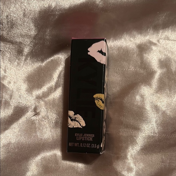 Other - Lipstick - Bold Black